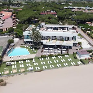 Playa Grande By Tropical (adults Only) Hotel Gavà